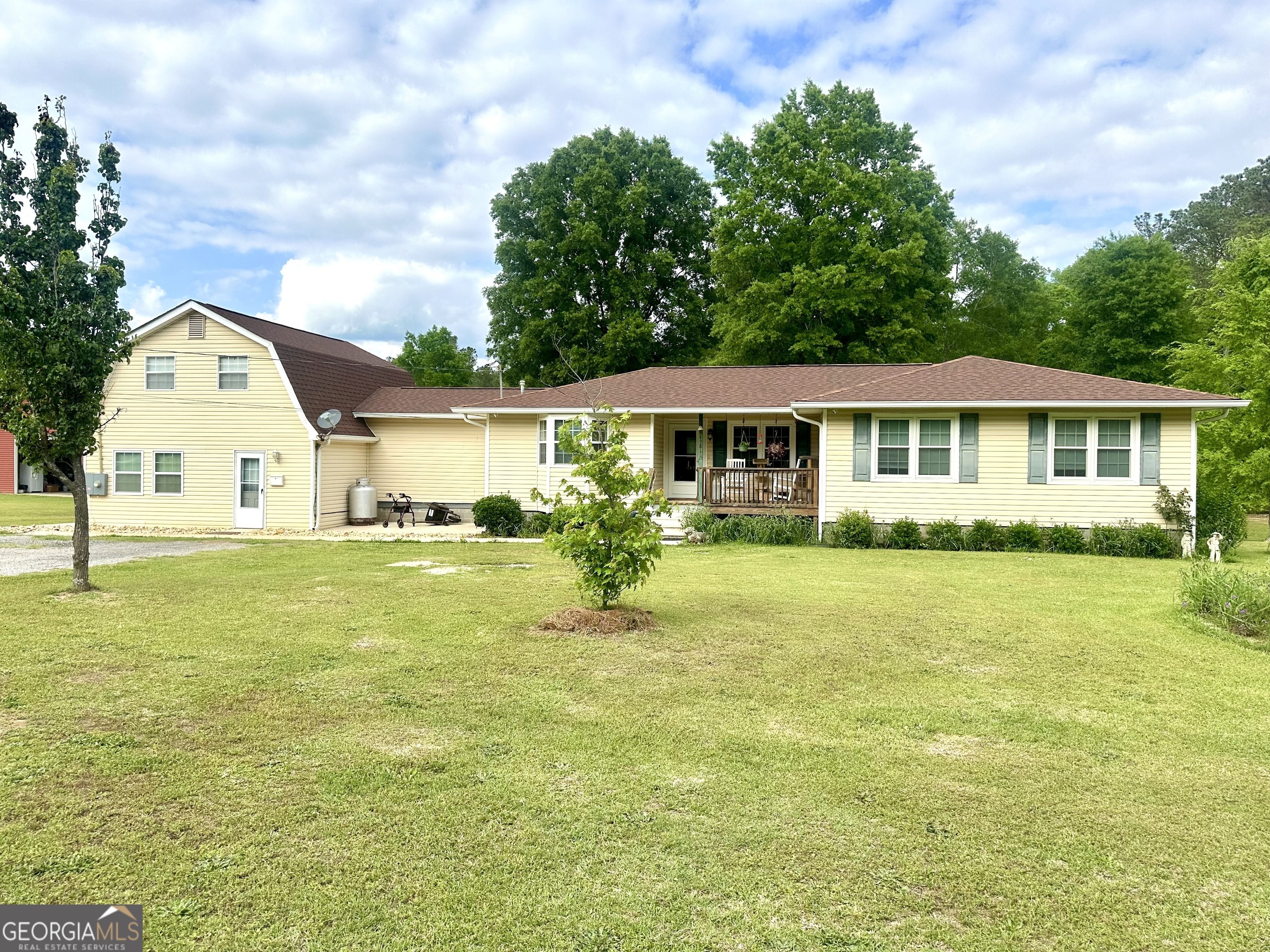 Property Photo: 4381 Blanton Mill Road GA 30292