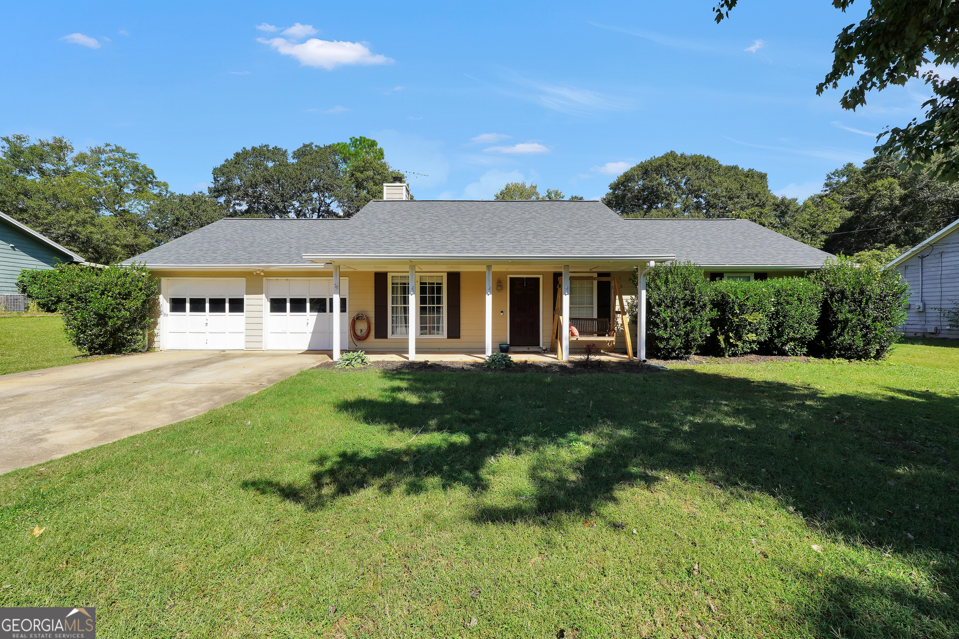 Property Photo: 107 Gwenellen Drive GA 30248