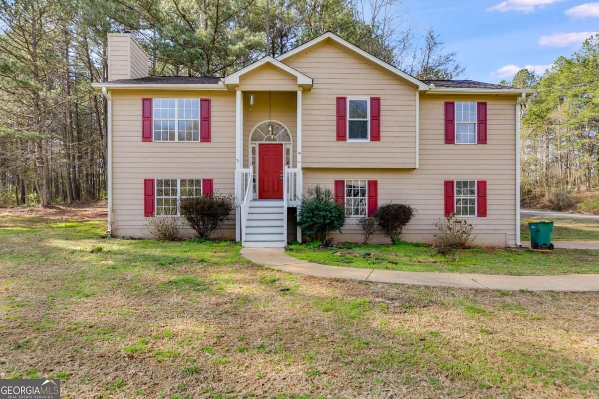 Property Photo: 357 S Red Oak Way GA 30179