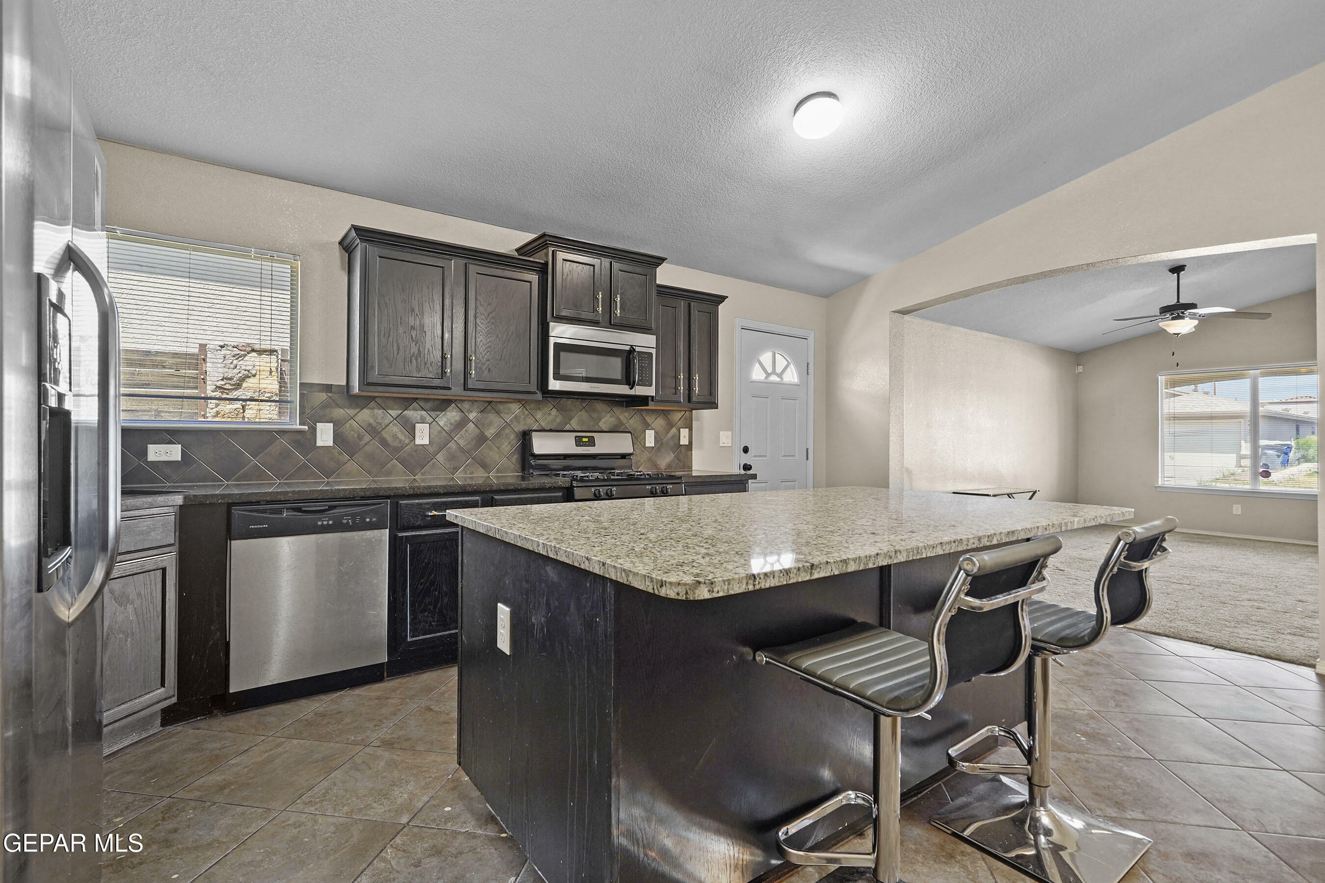 Property Photo: 4916 Gold Ranch Avenue TX 79934