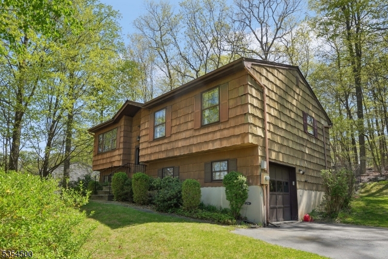 Property Photo: 24 Hillsdale Dr NJ 07461