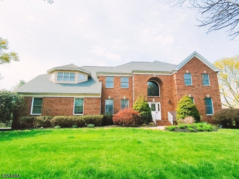 Property Photo: 12 Hills Dr NJ 08502