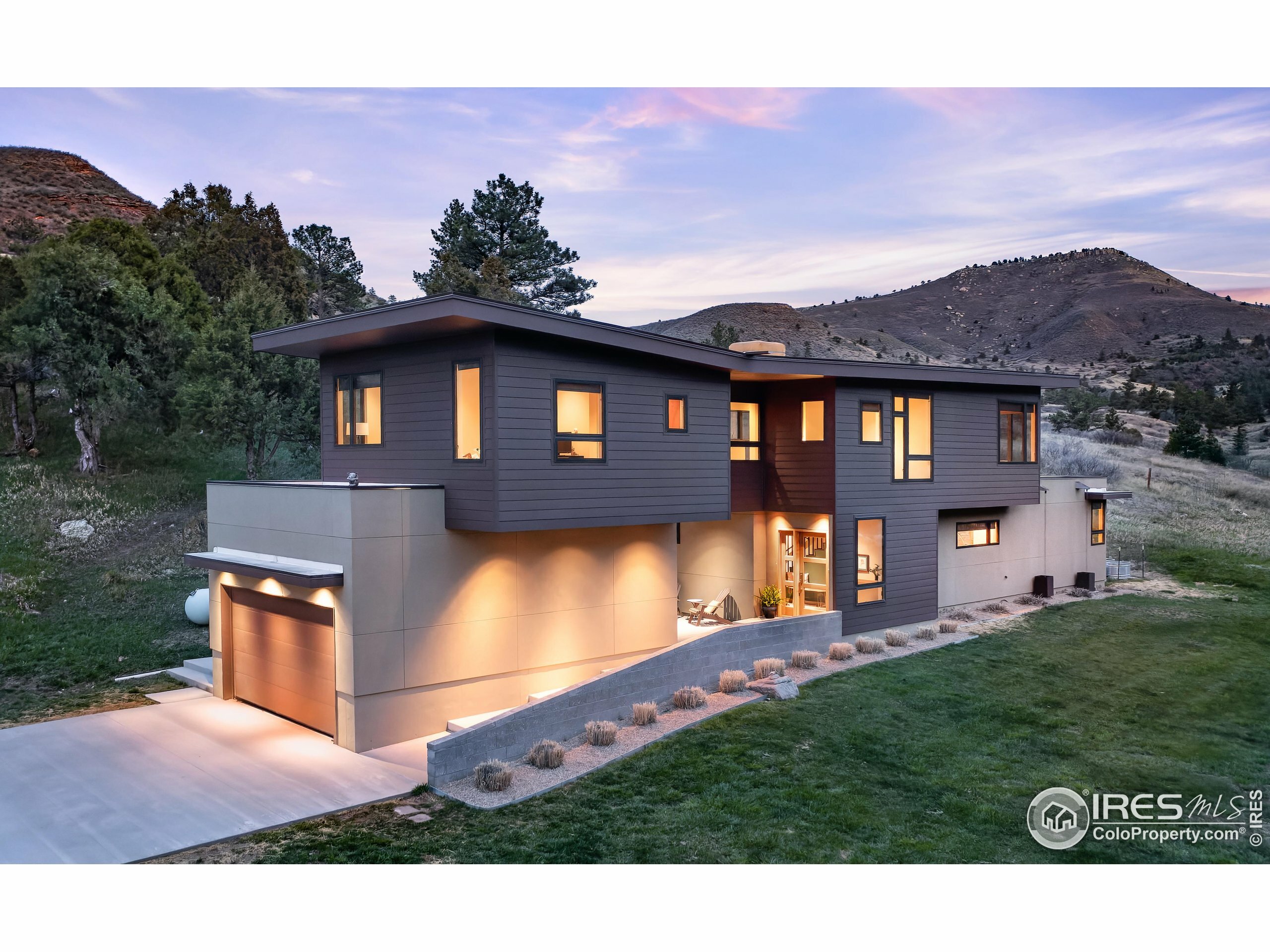 Property Photo: 451 Red Gulch Rd CO 80540