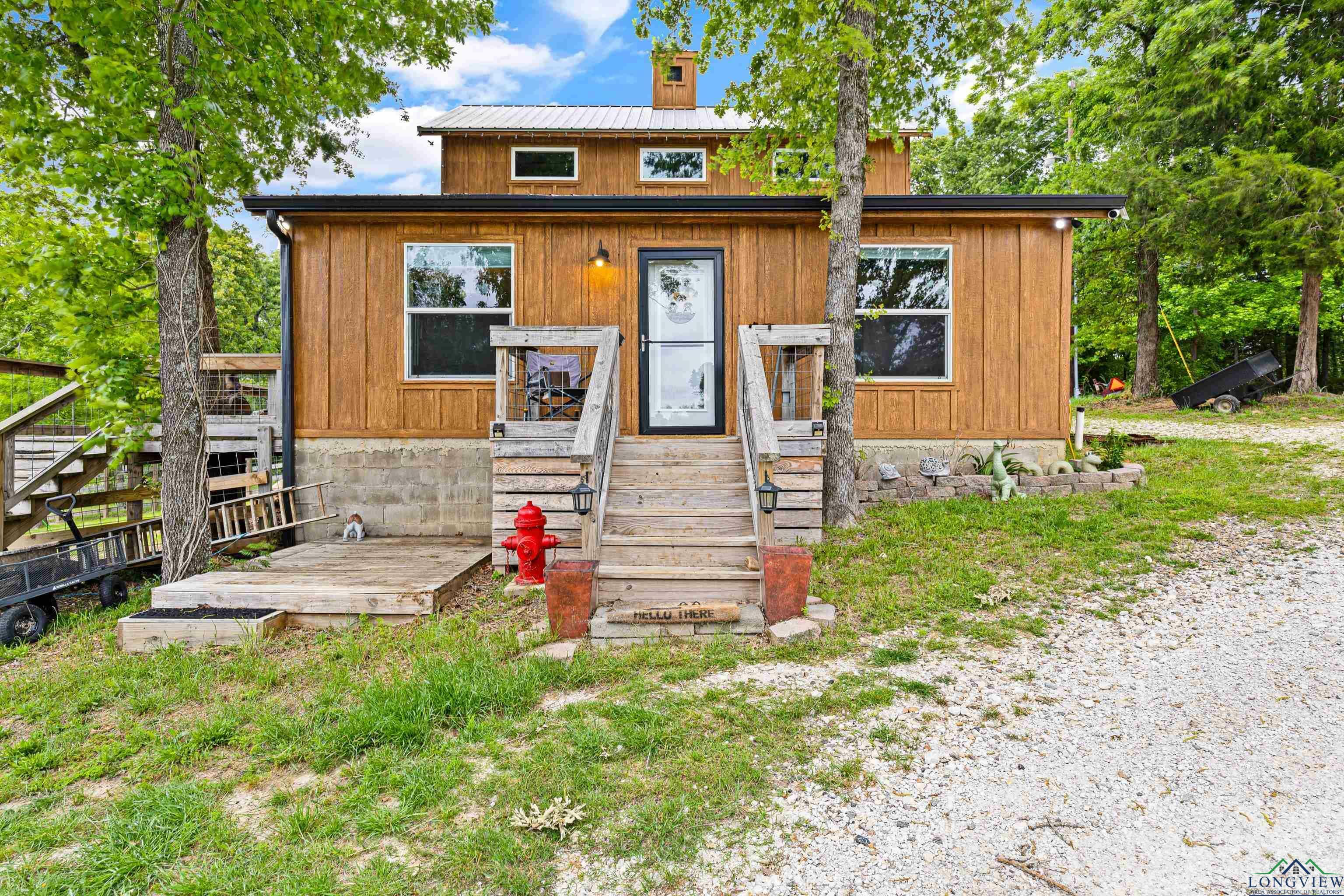 Property Photo: 1684 E County Road 236 1684 Brown Road TX 75652-1111