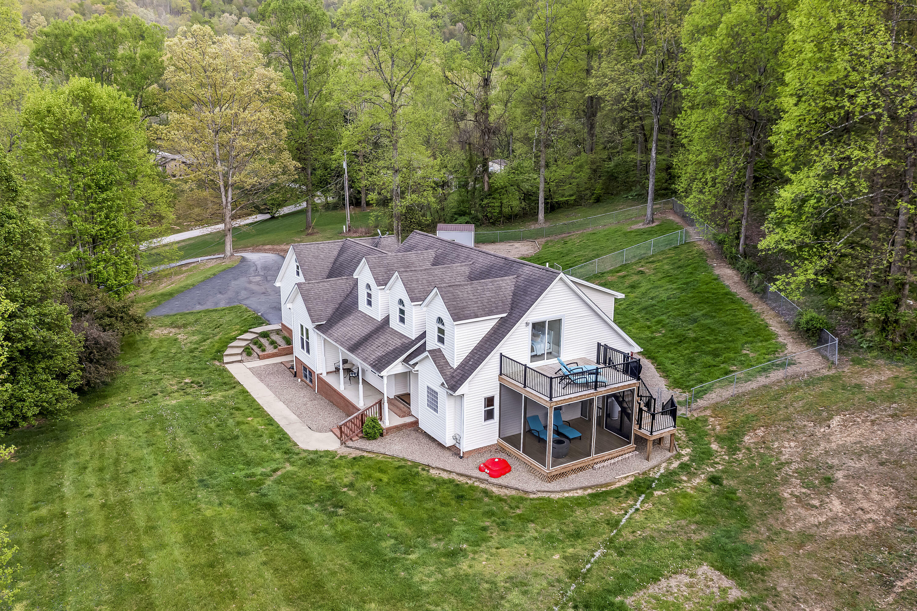 Property Photo: 128 Southern Manor Road KY 41179