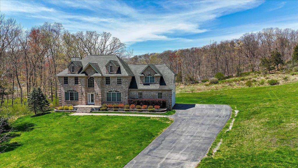 Property Photo:  11 Saddle Hill Road  NY 10918 