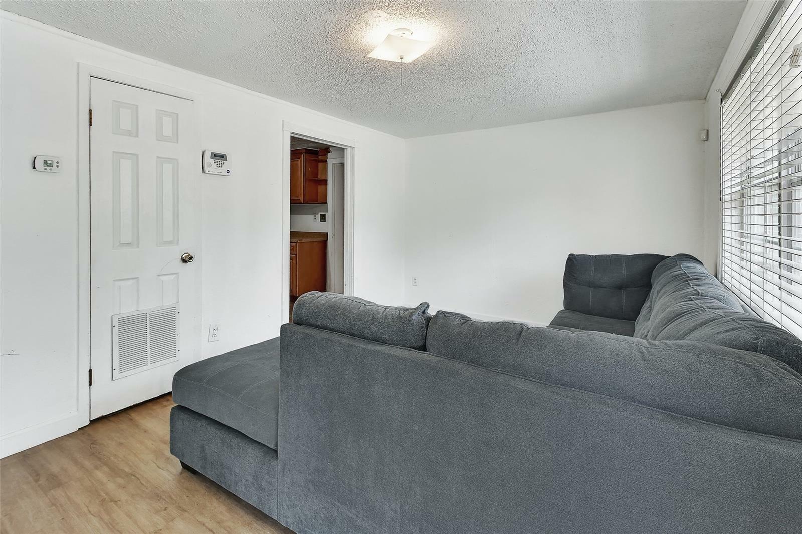 Property Photo: 636 W Mathis Street FL 32720