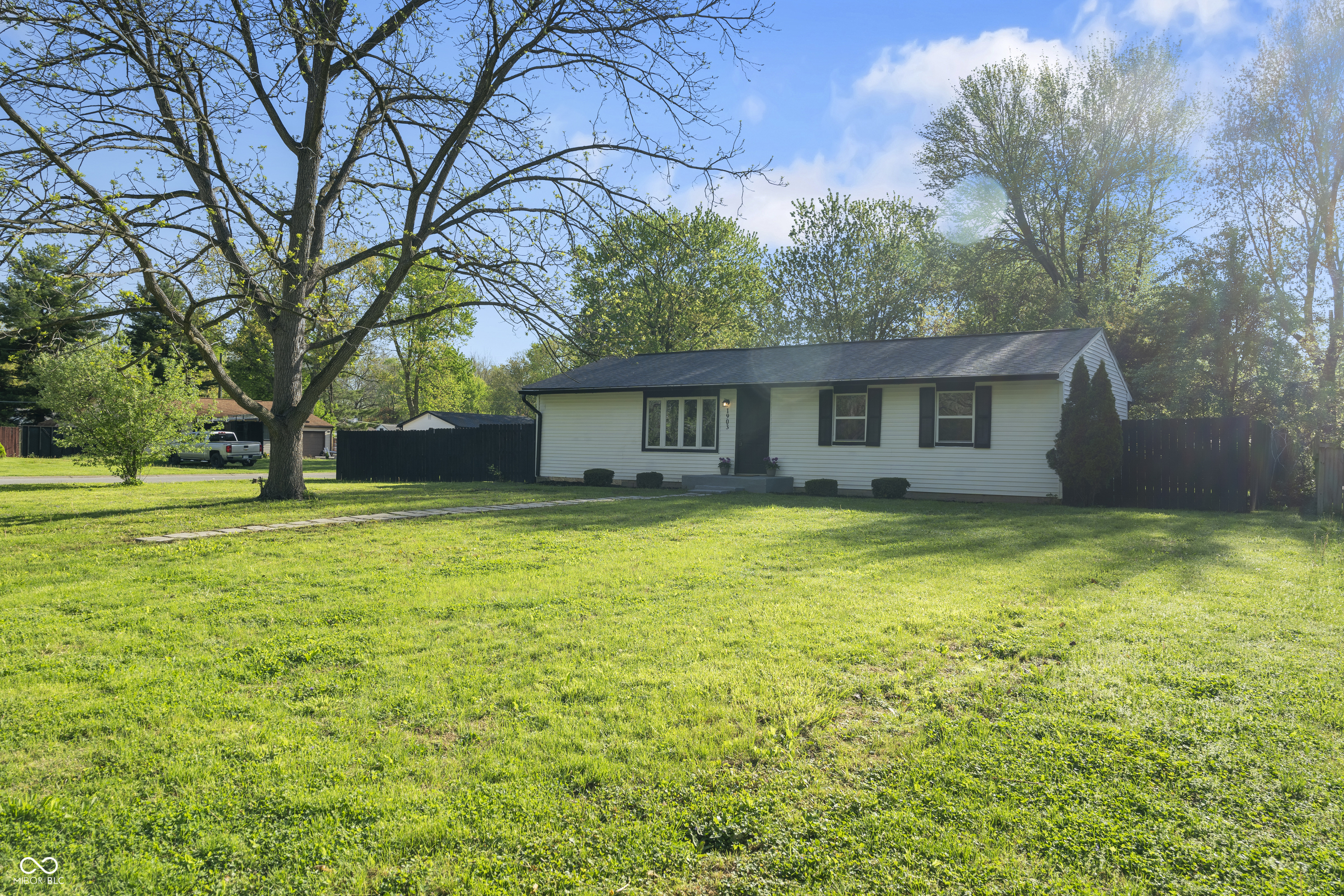 Property Photo: 1903 Danbury Drive IN 46231