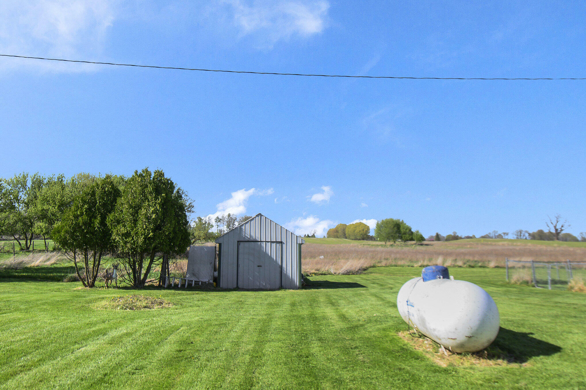 Property Photo: 6253 Mills Highway MI 48827