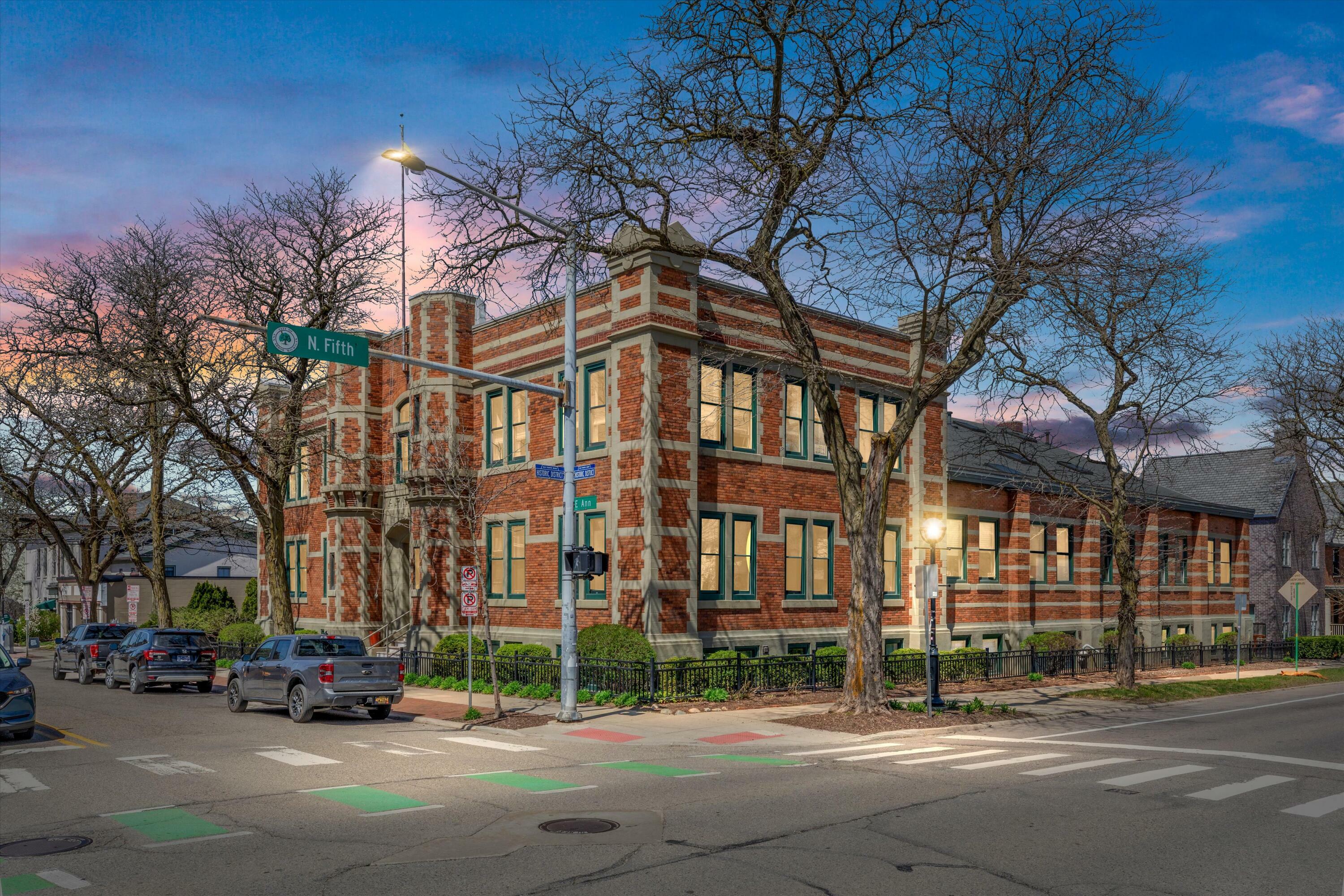 223 E Ann Street  Ann Arbor MI 48104 photo
