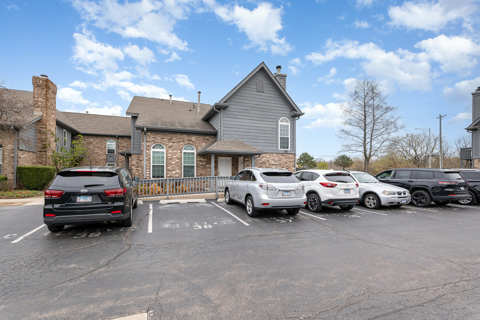 Property Photo: 15 Foxcroft Road 203 IL 60565