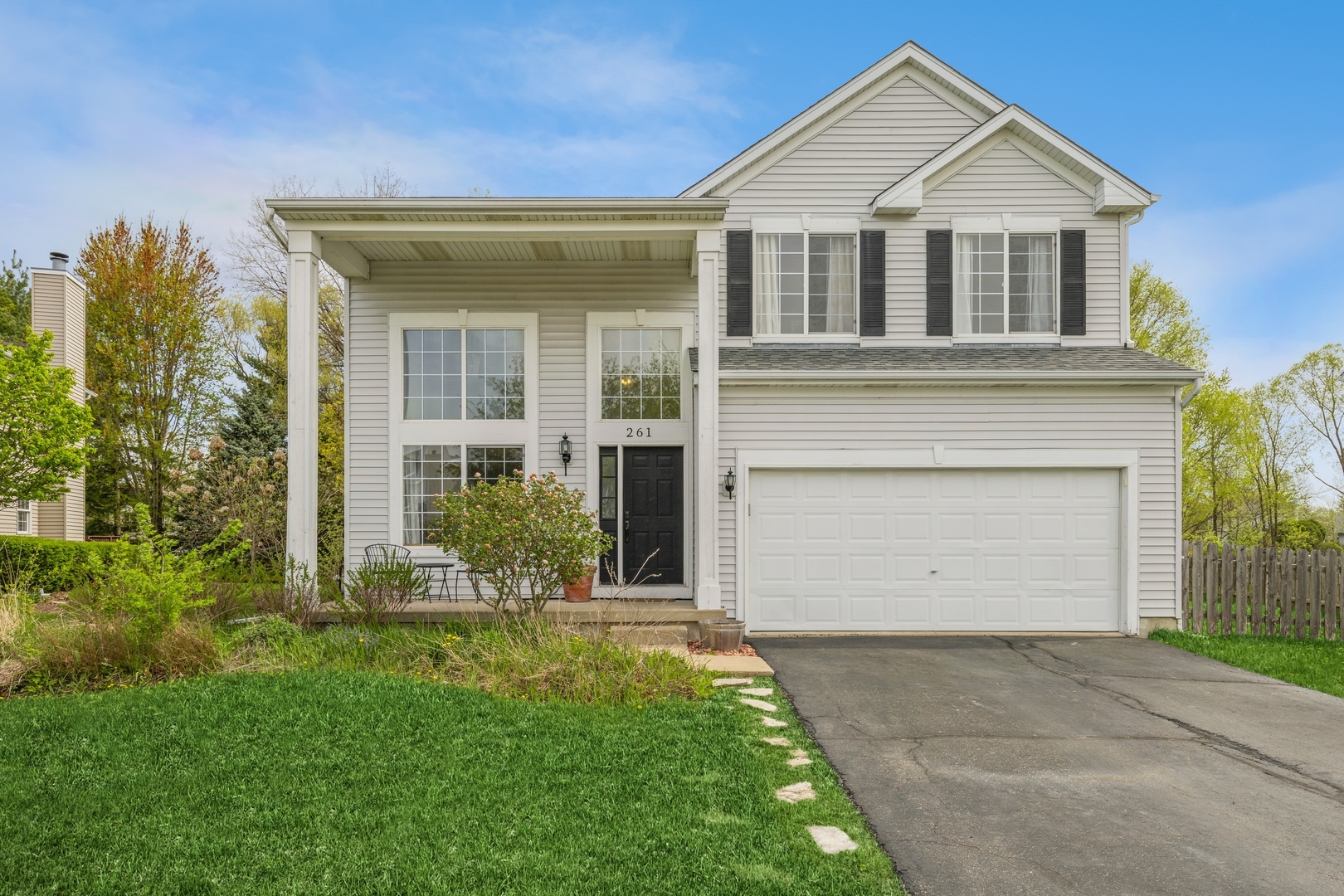 Property Photo: 261 Clover Chase Circle IL 60098