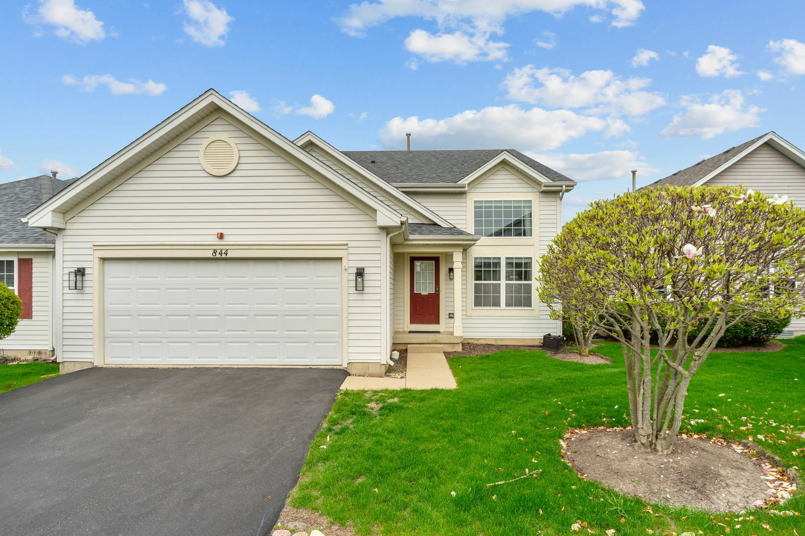 Property Photo: 844 March Street IL 60047