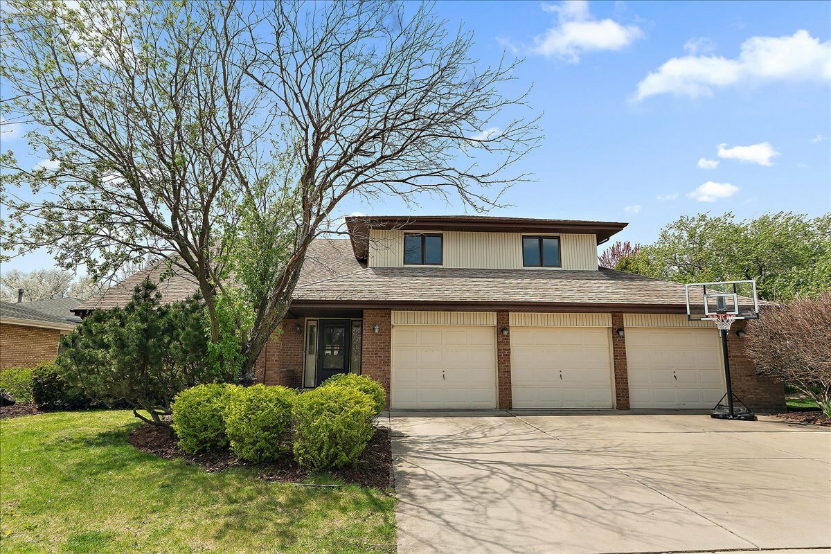 Property Photo: 17752 Lilac Lane IL 60477