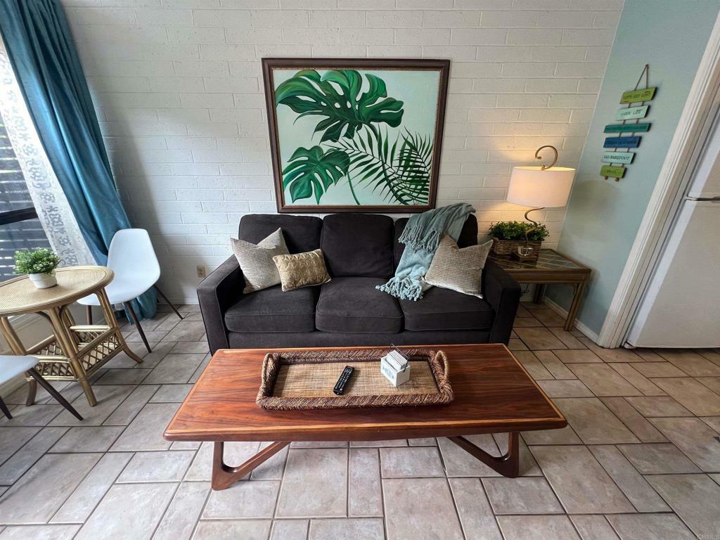 Property Photo: 724 Dover Court CA 92109
