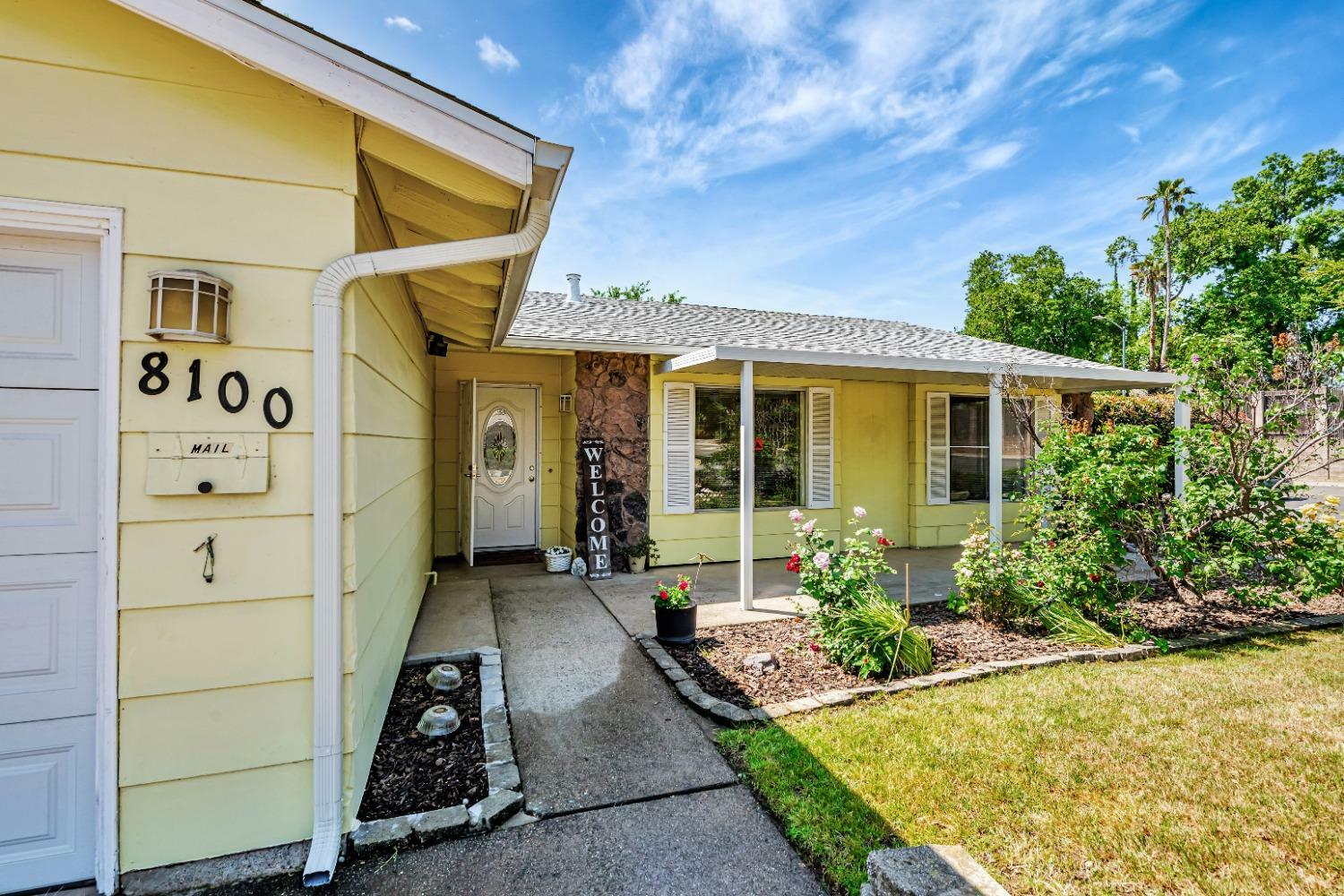 Property Photo:  8100 Ramwood Way  CA 95662 