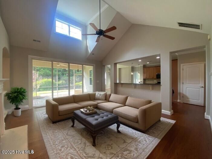 Property Photo:  1111 Evangeline Drive  NC 28451 