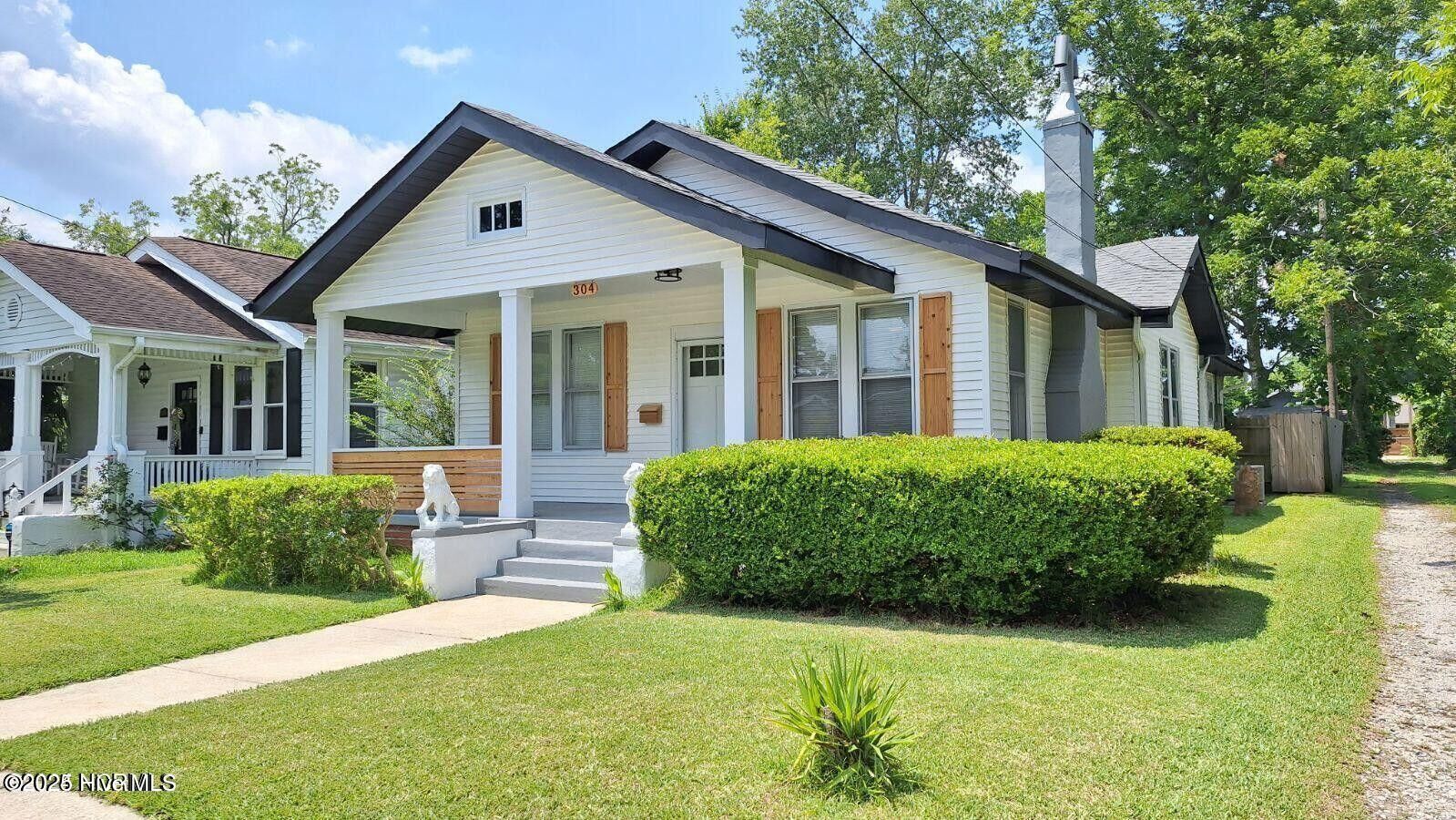 Property Photo: 304 S 18th Street NC 28403