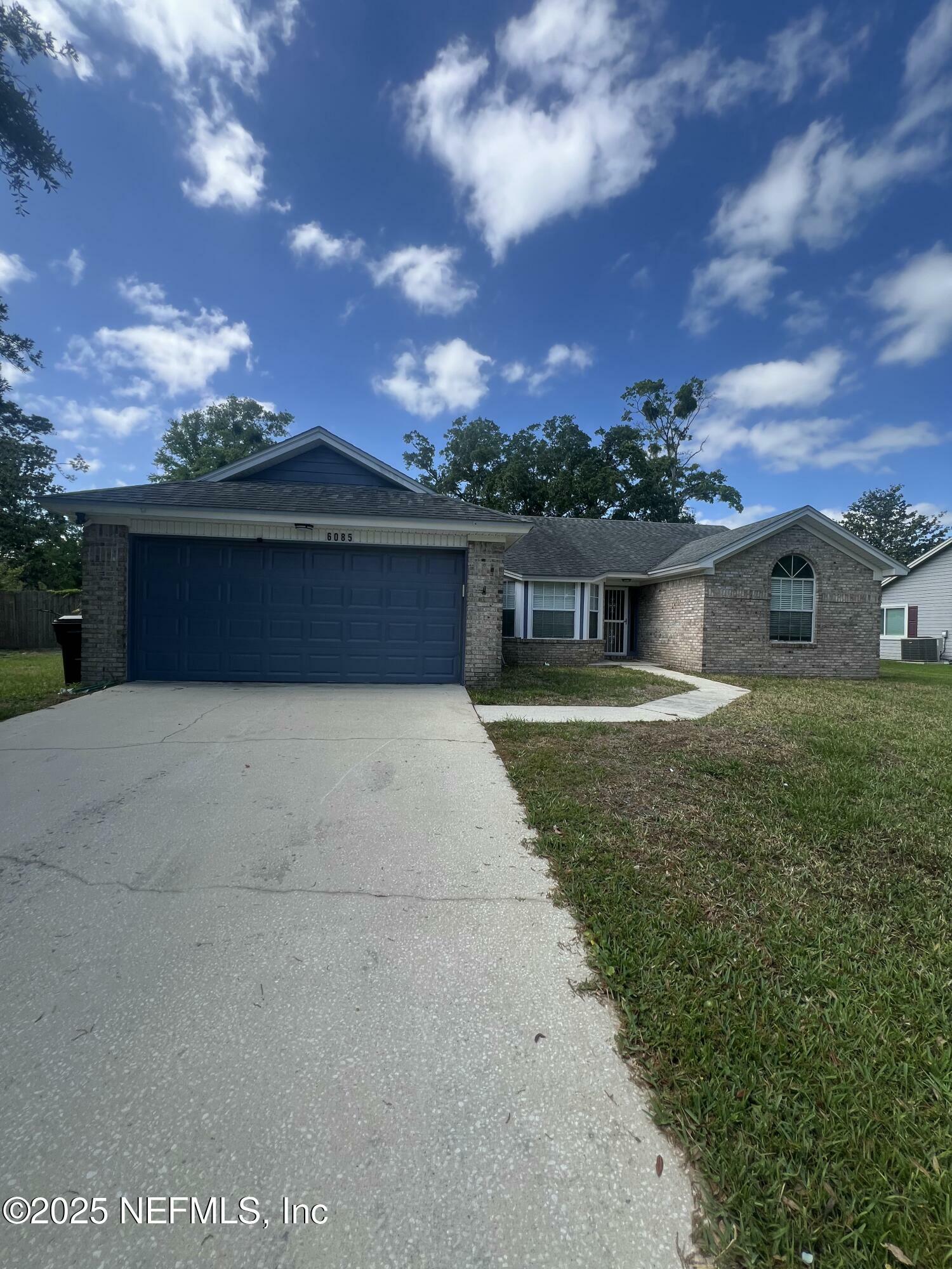 Property Photo: 6085 Bermuda Drive FL 32003