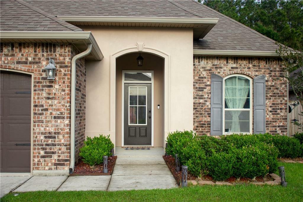 Property Photo: 70040 Hirson Court LA 70447