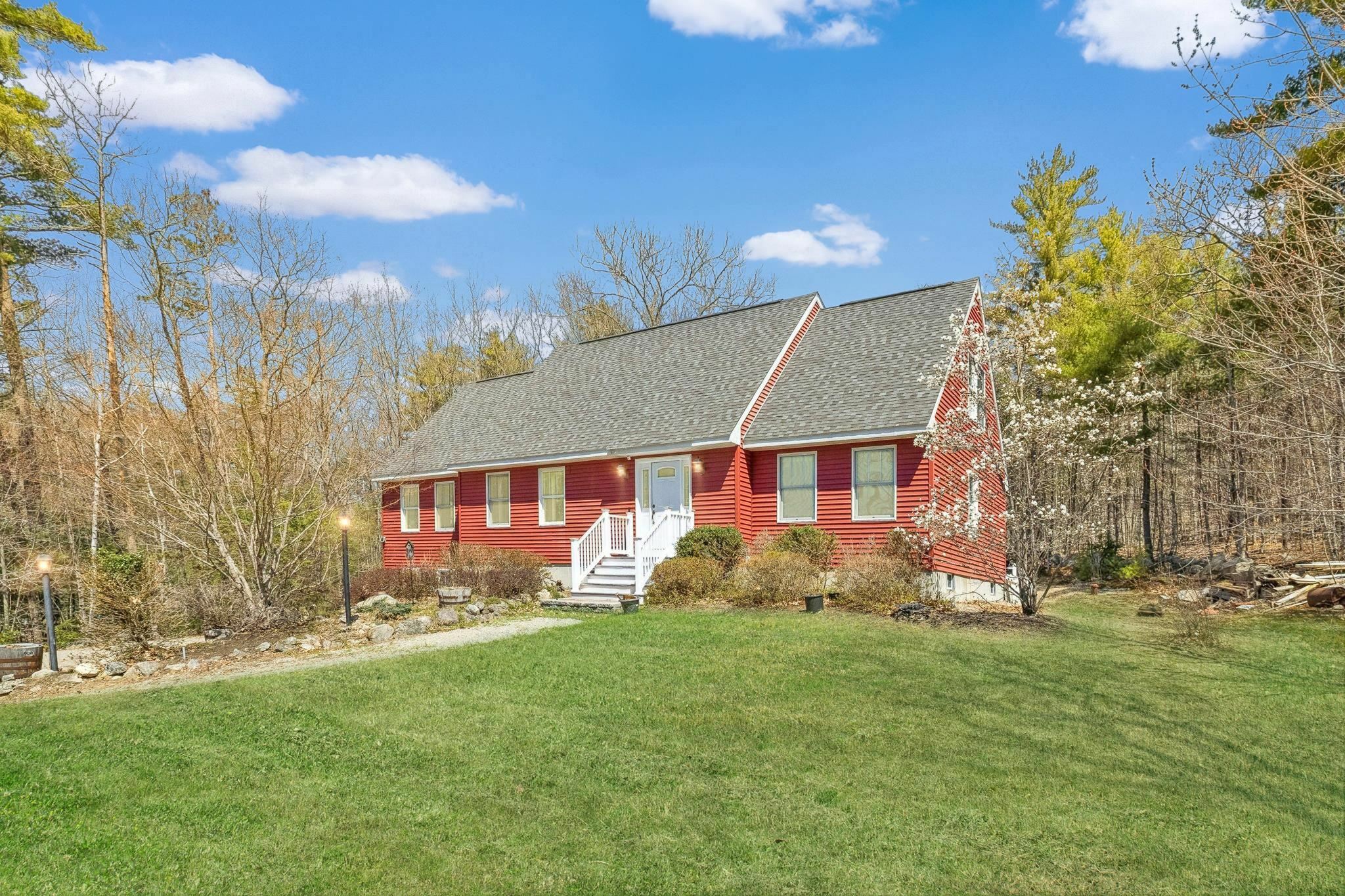 Property Photo: 6 Brienne Road NH 03855