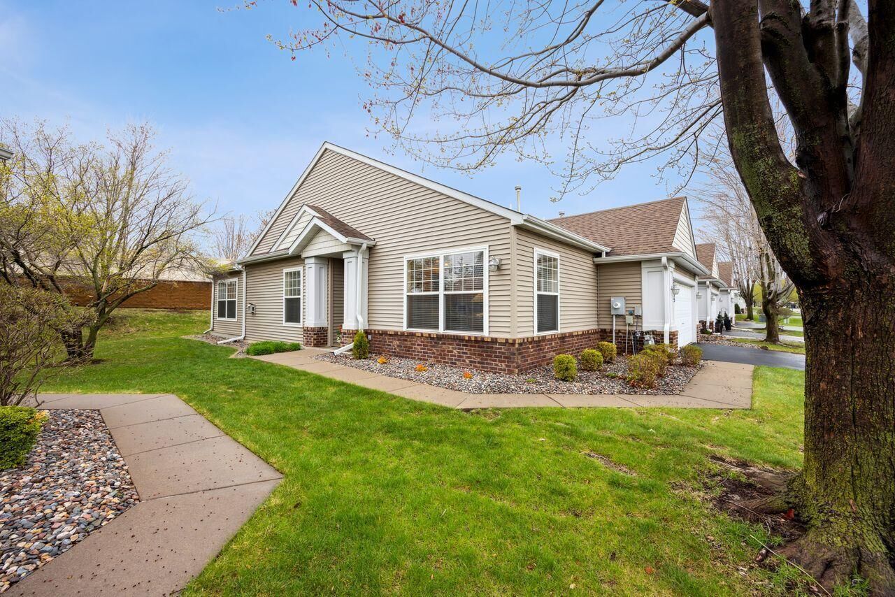 Property Photo:  17835 38th Avenue N  MN 55446 