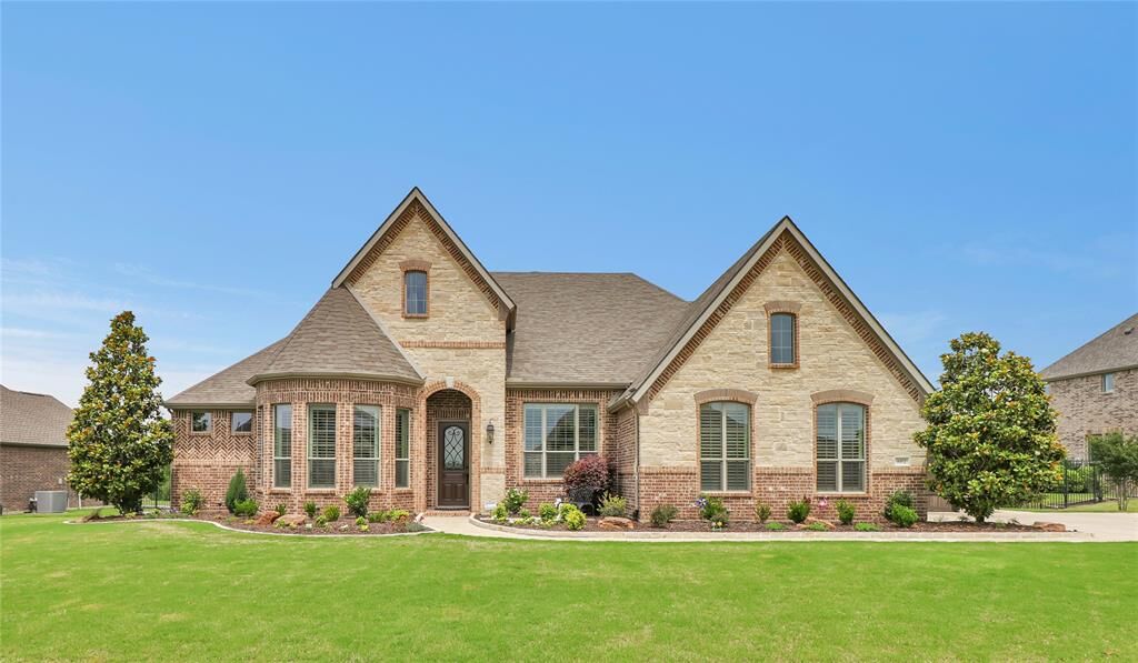 Property Photo:  602 Limmerhill Drive  TX 75087 
