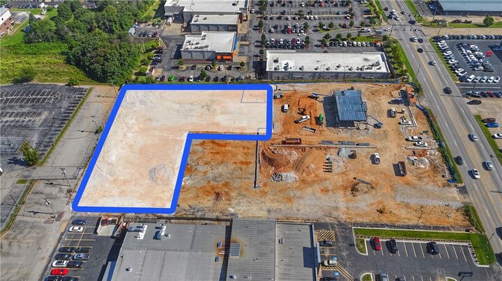 Property Photo:  3373 N College Avenue  AR 72703 