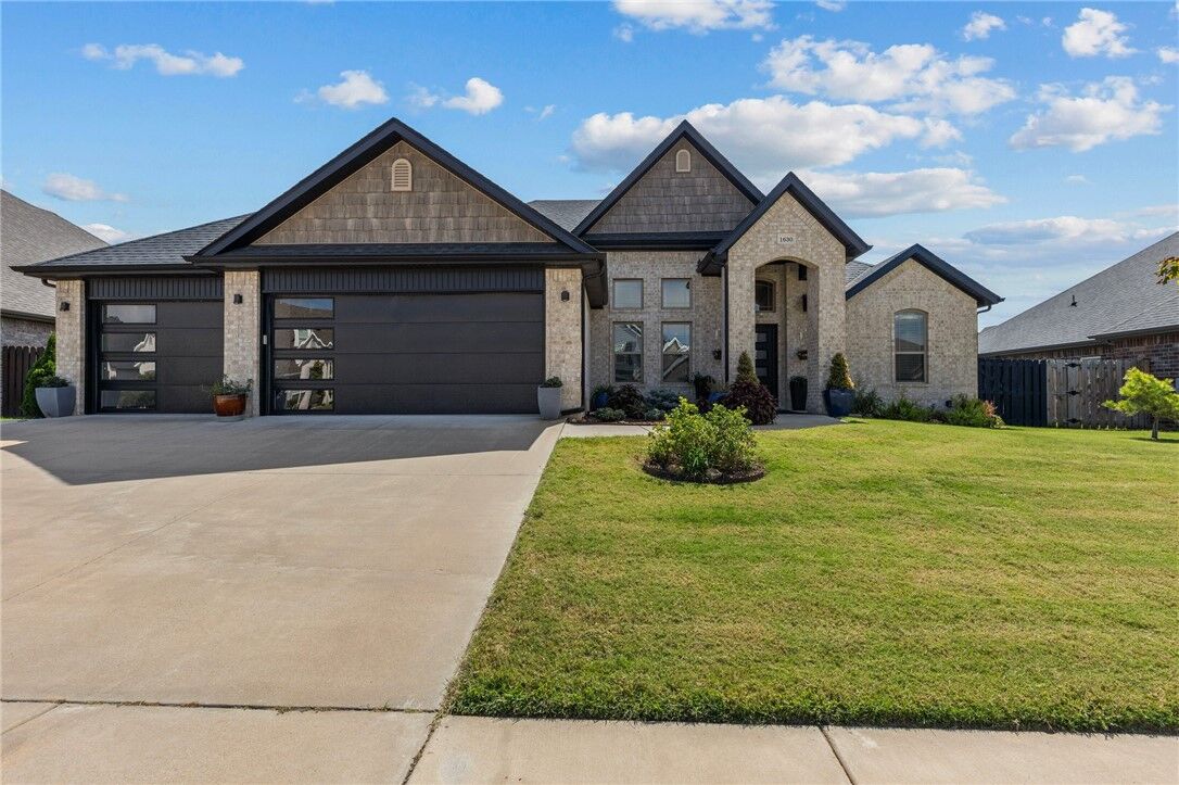 Property Photo:  1630 Cherrie  AR 72713 