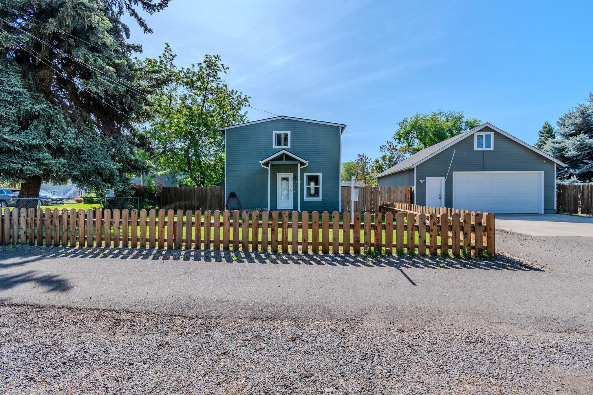 Property Photo: 527 S Shasta Avenue OR 97524