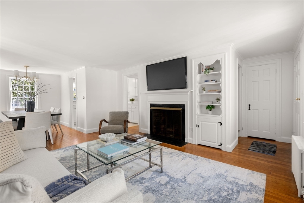 Property Photo: 14 Thorpe Road MA 02494