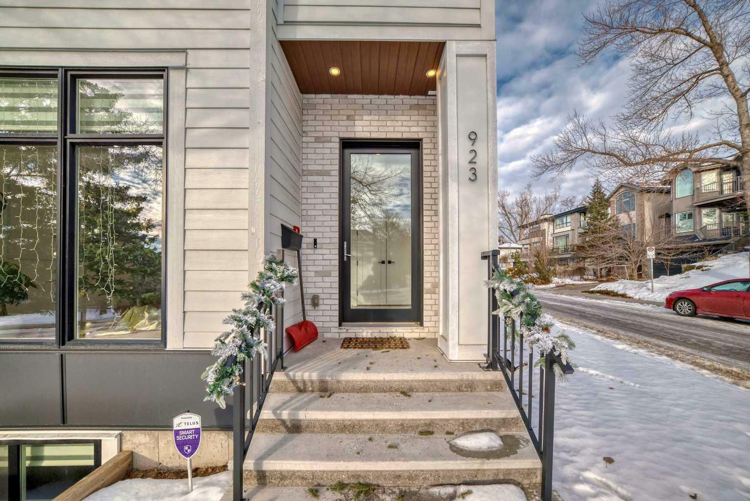 Property Photo: 923 36A Street NW AB T3Z 3B3