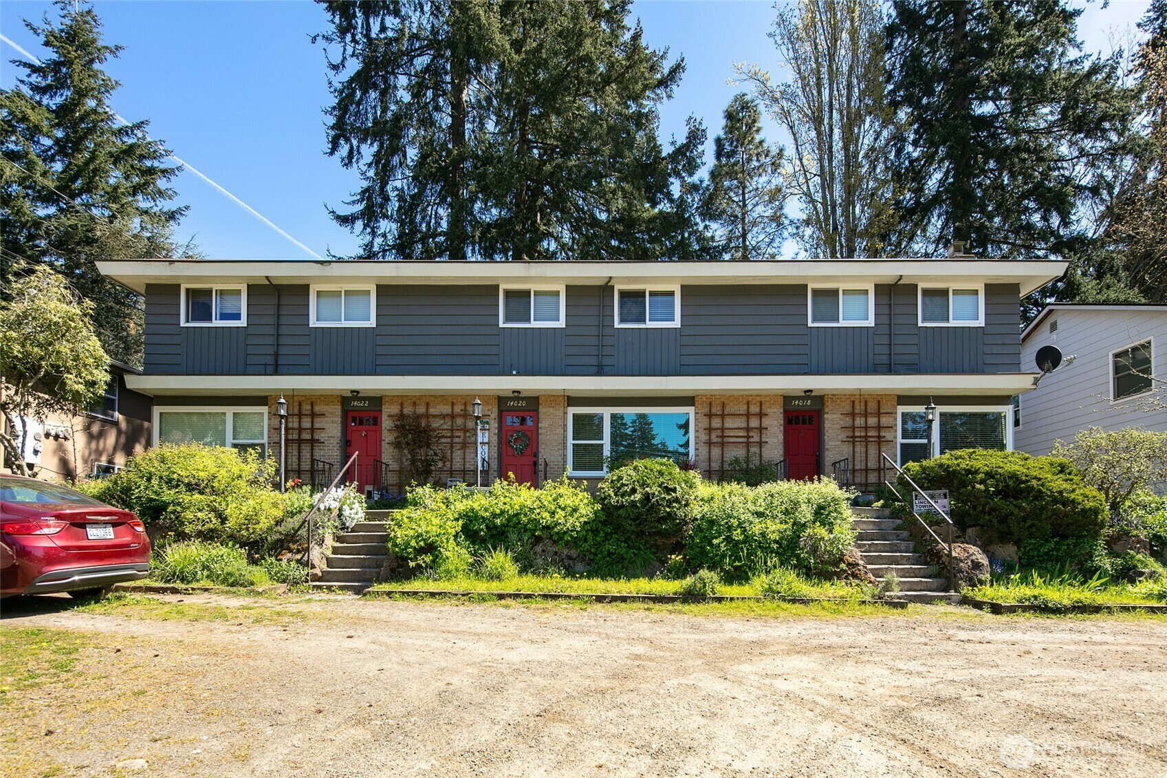 Property Photo: 14018 Greenwood Avenue N WA 98133