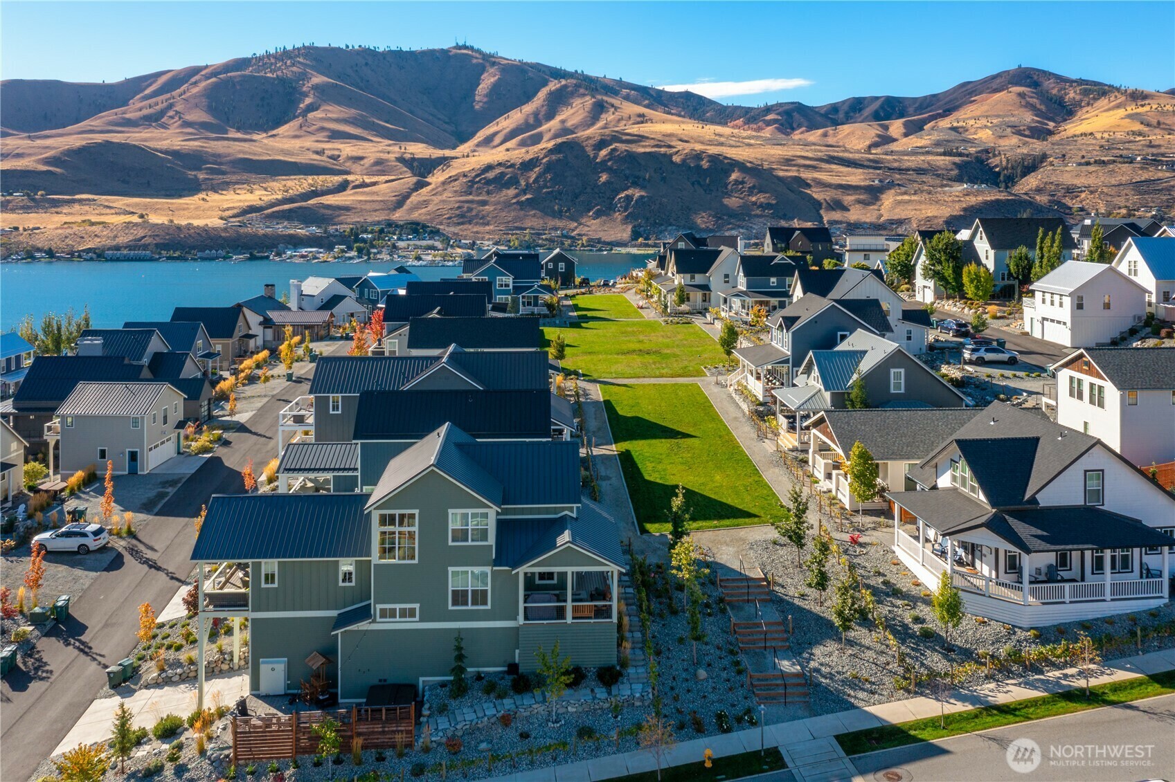 481  Mackinaw Lane  Chelan WA 98816 photo