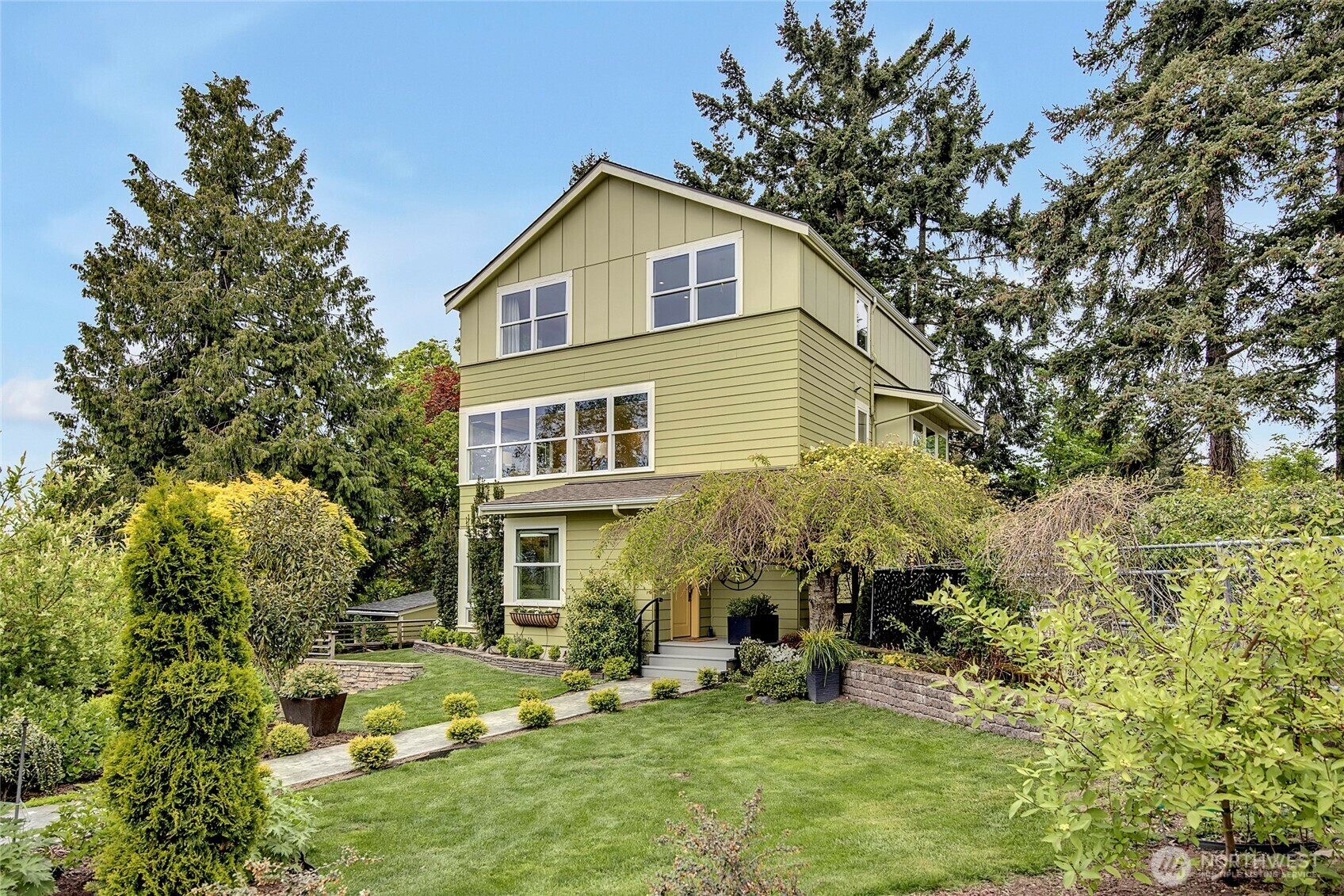Property Photo: 3670 SW Othello Street WA 98126