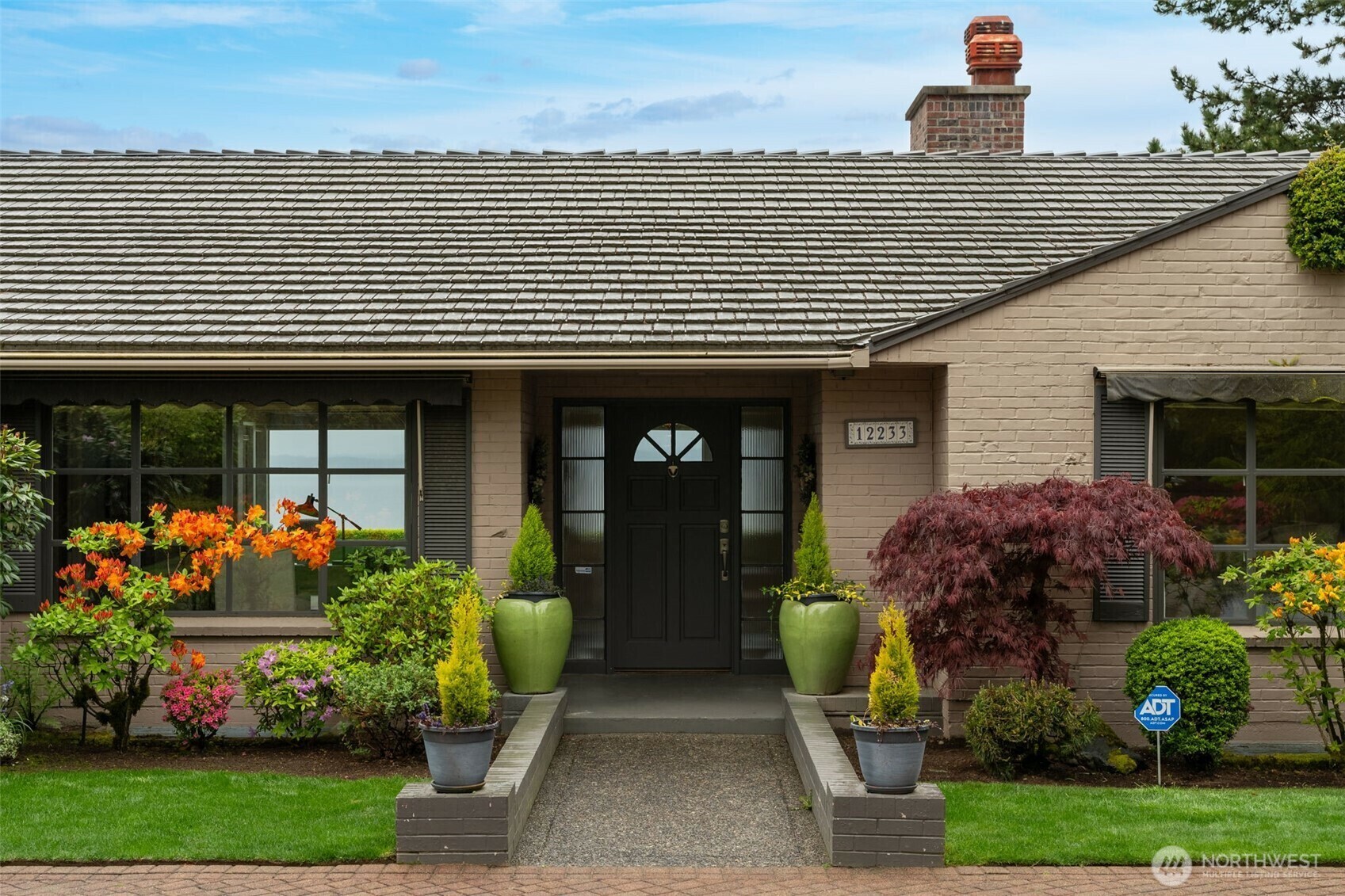 Property Photo: 12233 12th Avenue NW WA 98177