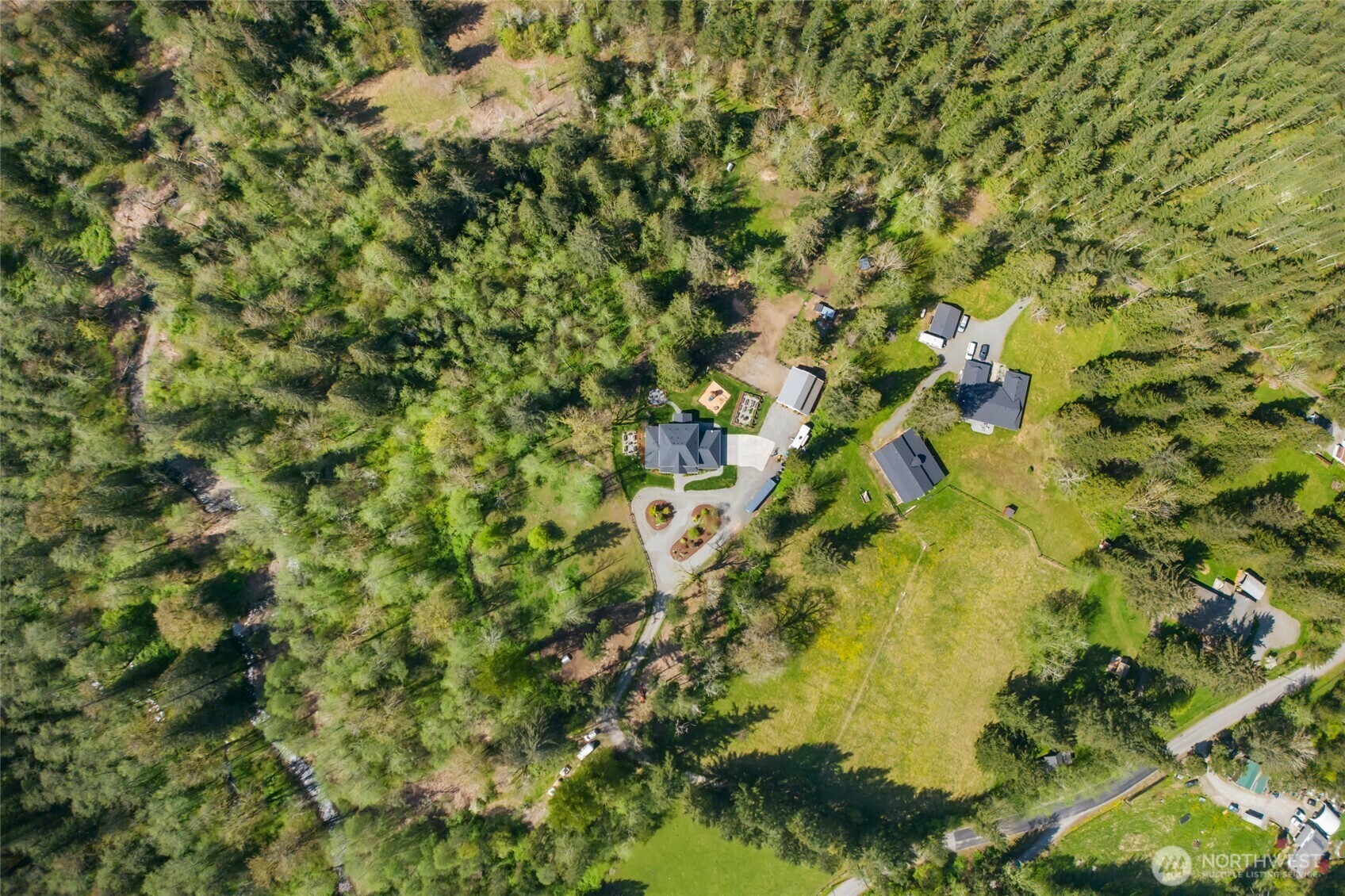 Property Photo: 31833 SE Lake Walker Road WA 98022
