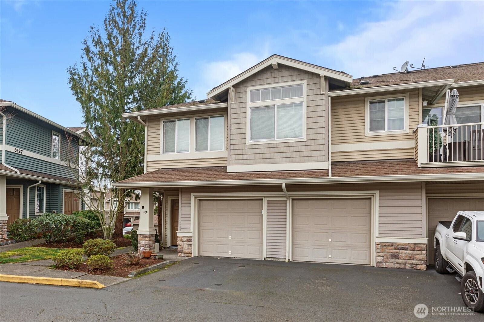 Property Photo: 6125 Isaac Avenue SE C WA 98092