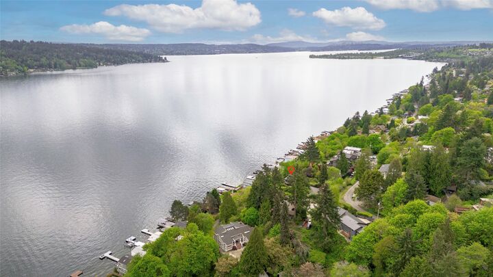 Property Photo: 11706 Lakeside Avenue NE WA 98125