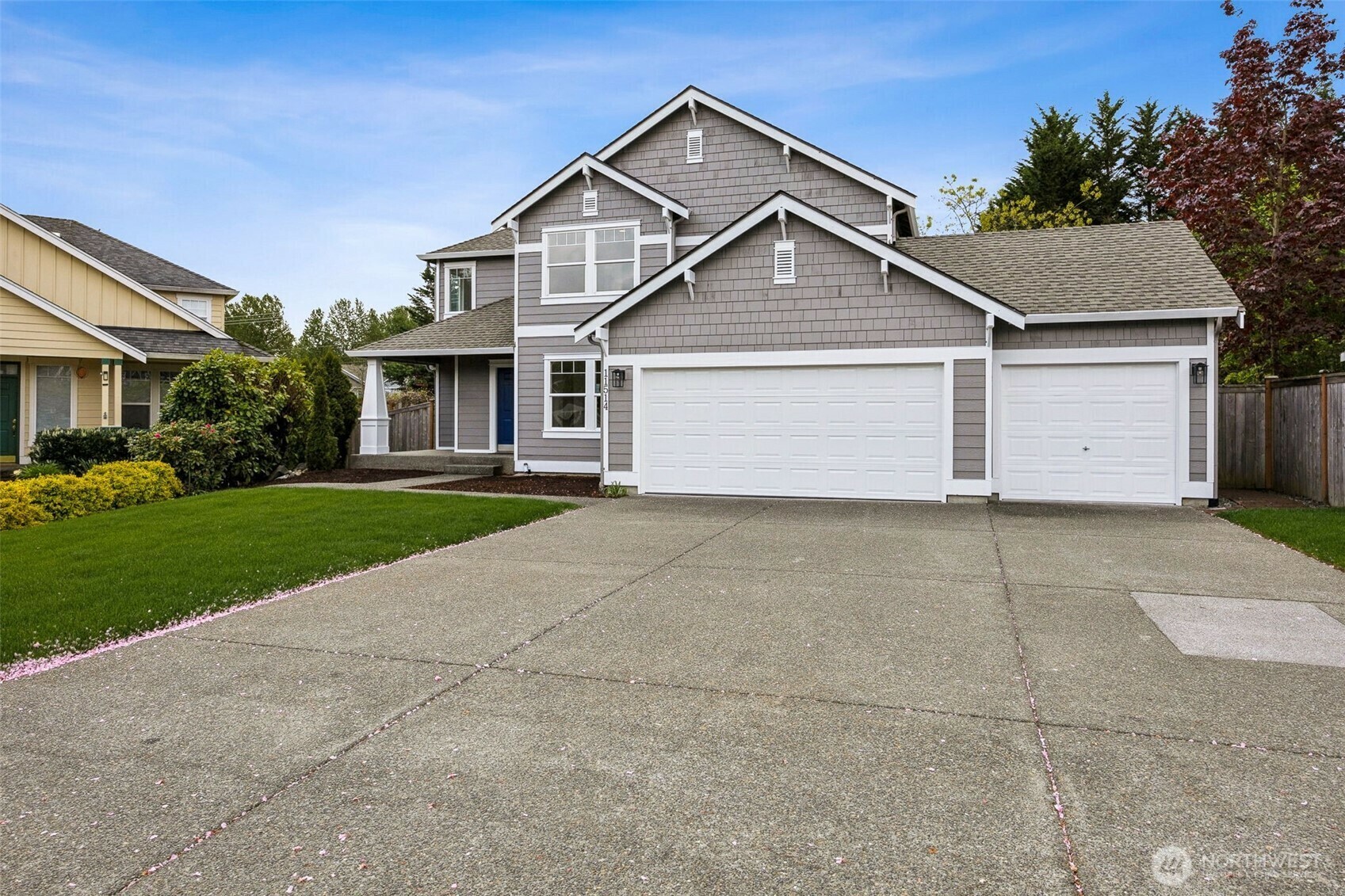 Property Photo: 11514 135th Street Ct E WA 98374