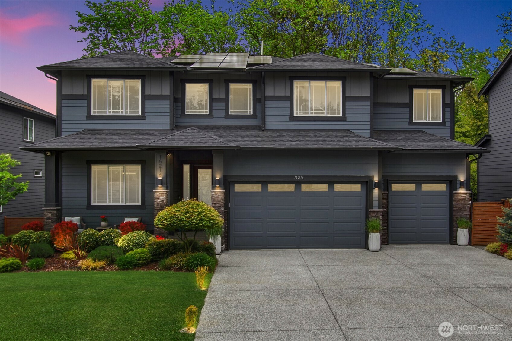 Property Photo: 16216 81st Place NE WA 98028