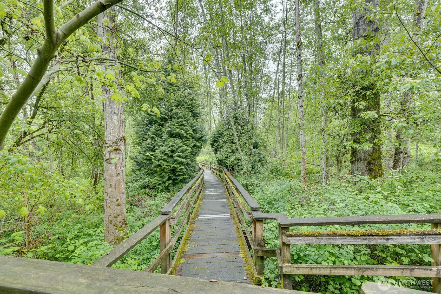 Property Photo: 9229 122nd Court NE 13 WA 98033