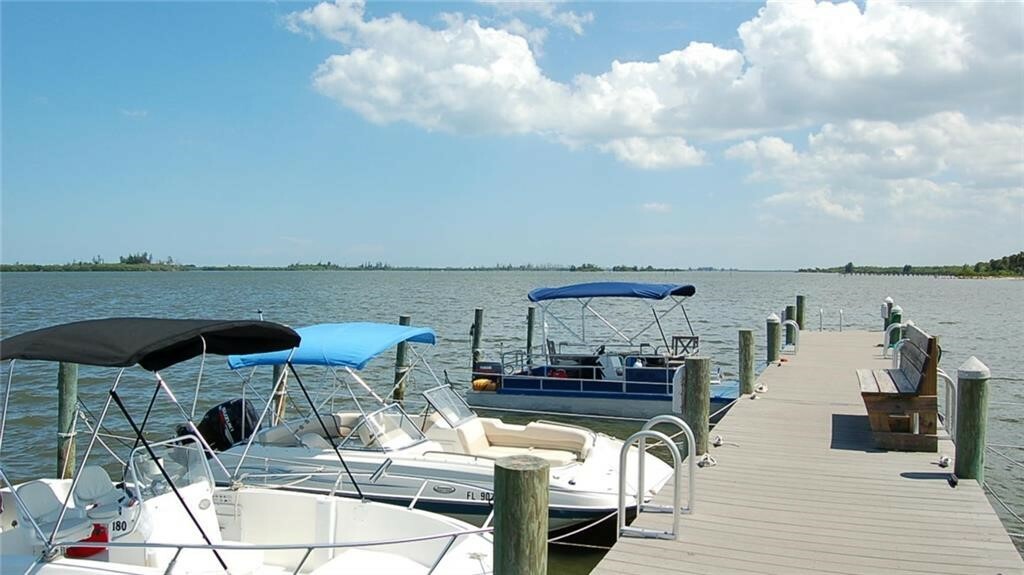 Property Photo: 6155 S Mirror Lake Drive 309 FL 32958