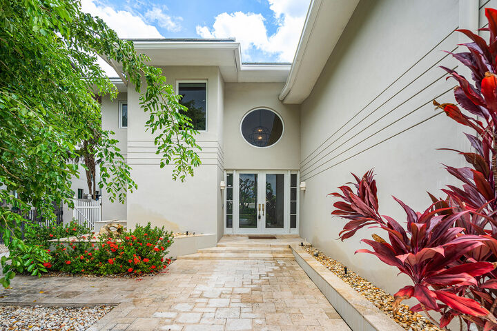 Property Photo: 1906 Bay Drive FL 33062