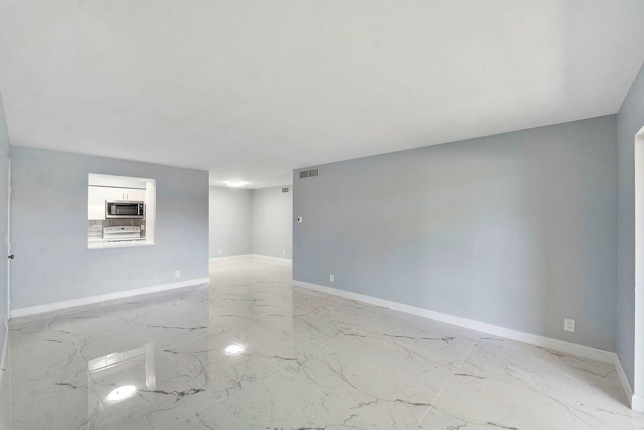 Property Photo: 9960 Pineapple Tree Drive 107 FL 33436