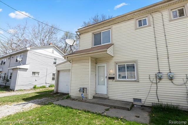 Property Photo: 33116-33118 Alberta Street MI 48186