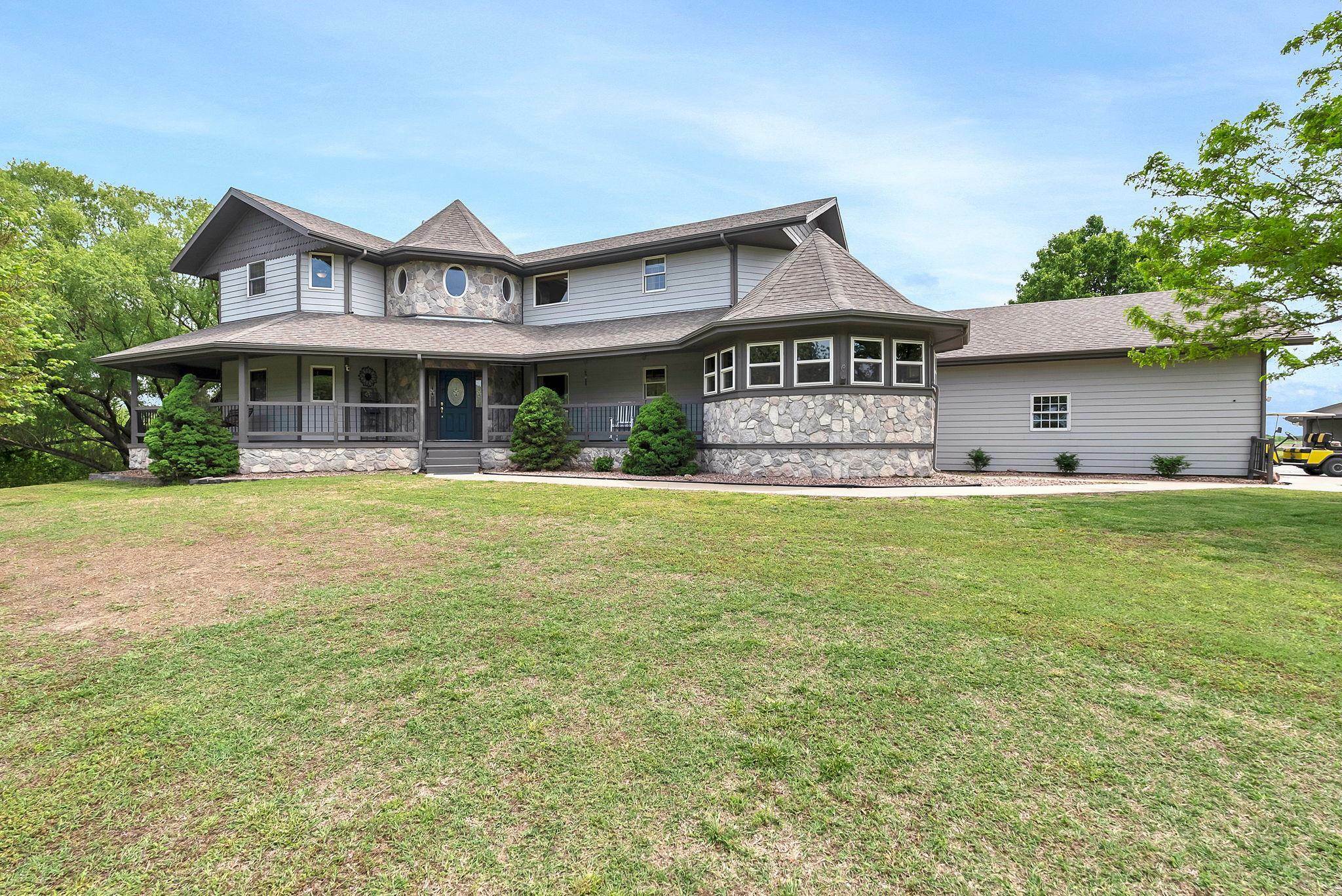 Property Photo: 6525 W 79 St S KS 67060-7107