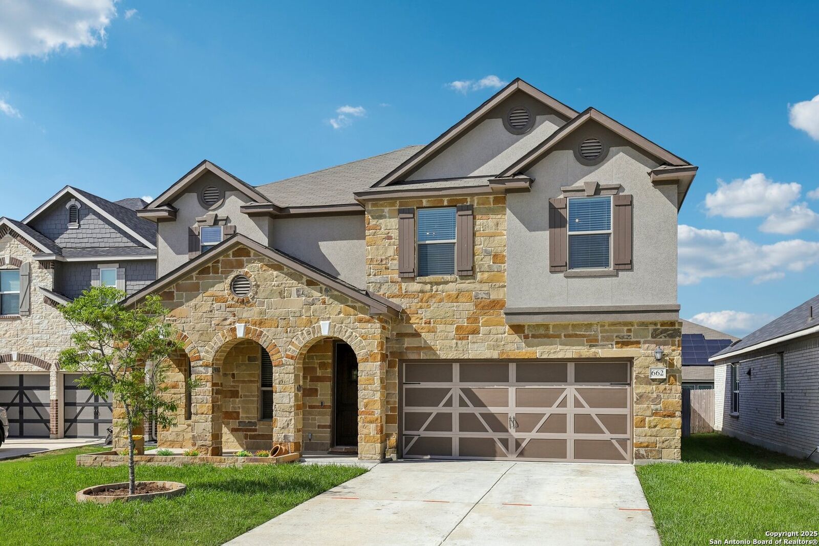 Property Photo:  662 Rainy Crk  TX 78130 