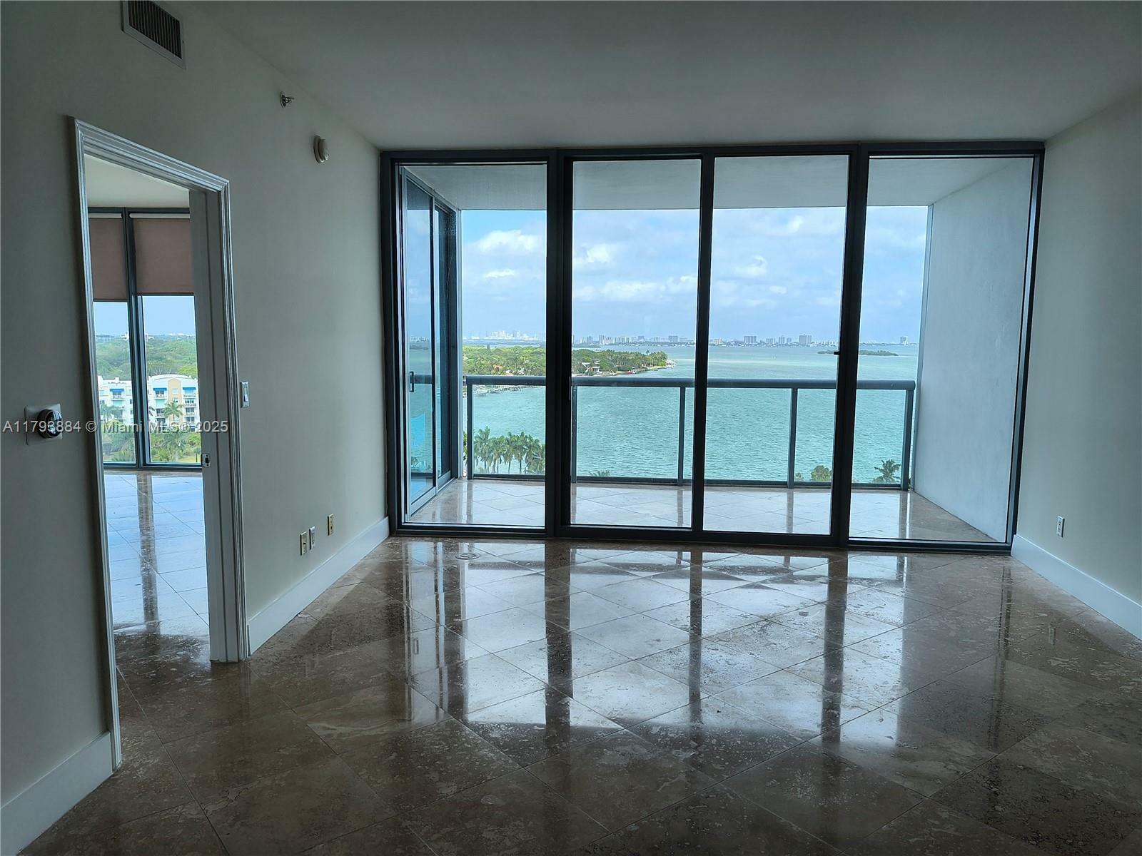 Property Photo: 601 NE 36th St 1010 FL 33137