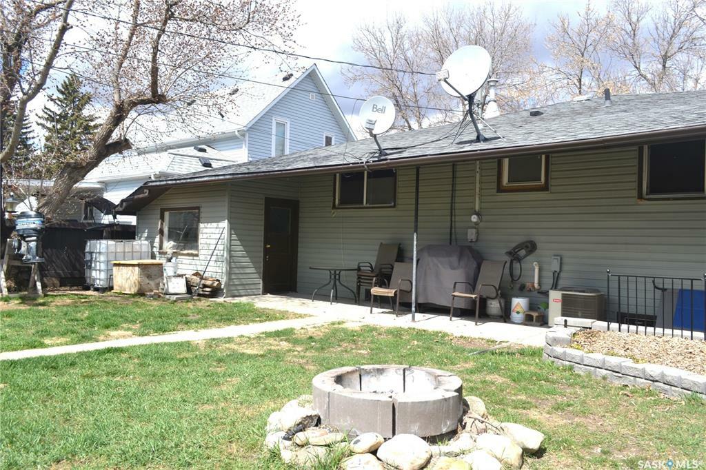 Property Photo: 318 1st Street E SK S0K 2L0
